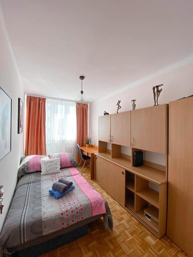 Room №2 Grzybowska 5 The Very Center Of Varsavia Esterno foto