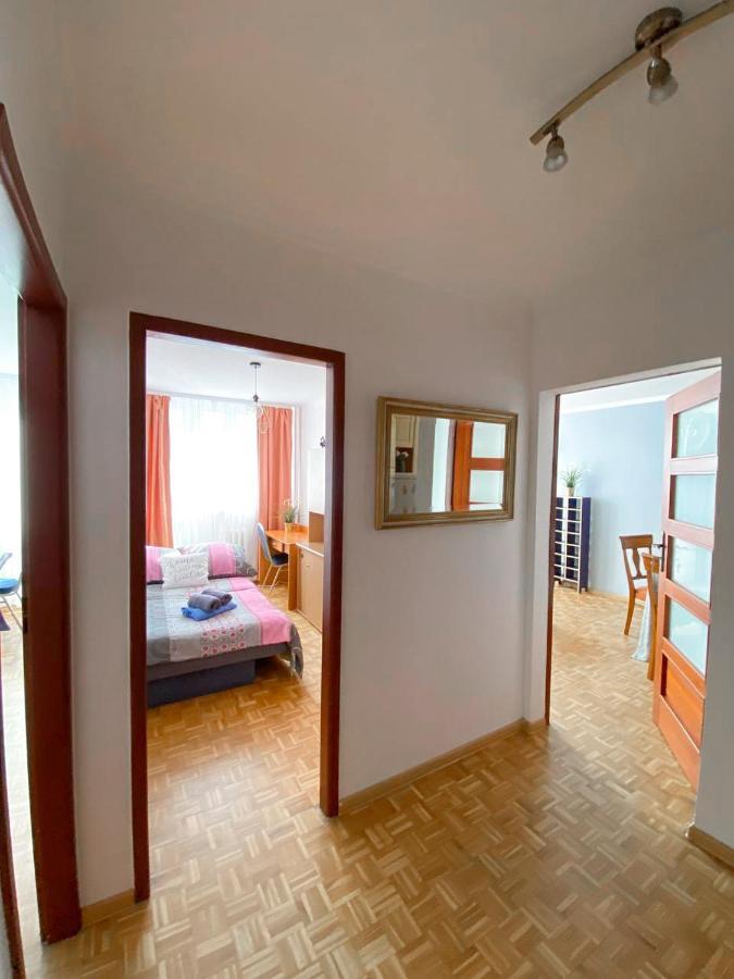 Room №2 Grzybowska 5 The Very Center Of Varsavia Esterno foto