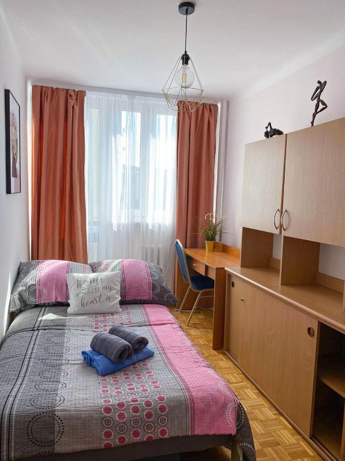 Room №2 Grzybowska 5 The Very Center Of Varsavia Esterno foto